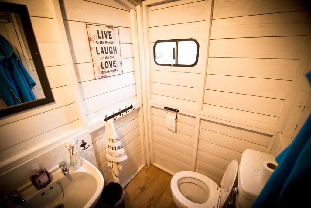 Burren Glamping Villa Kilfenora Exteriör bild