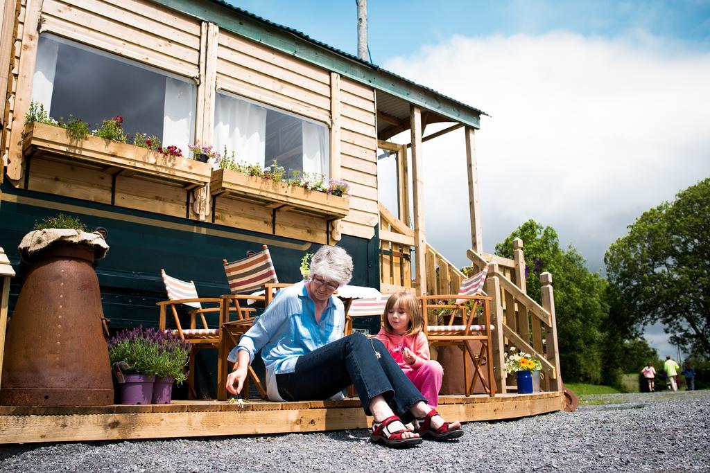 Burren Glamping Villa Kilfenora Exteriör bild