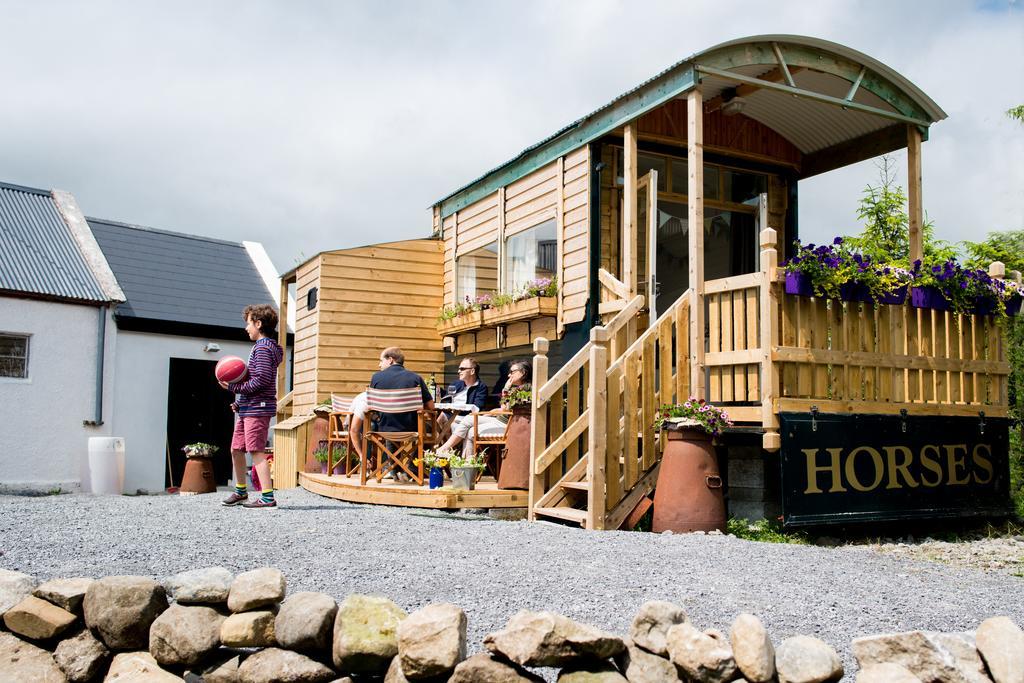 Burren Glamping Villa Kilfenora Exteriör bild